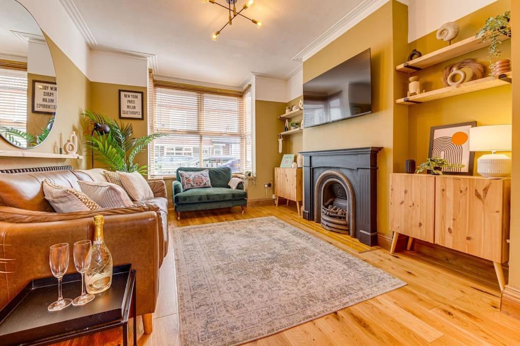 Boho House: Hot Tub Cleethorpes